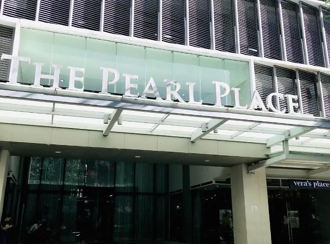 Aparthotel Staycation Near Shangrilla/megamall